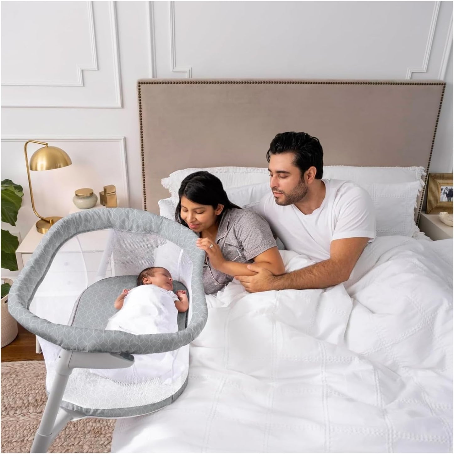Moises/Cuna de viaje para bebes, portatil, ligera y ajustable. HALO Baby Flex BassiNest
