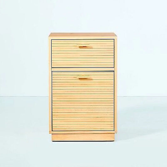 Gabinete de madera de 2 cajones. 61cms x 46cms x 40.6cms. Hearth & Hand™ With Magnolia