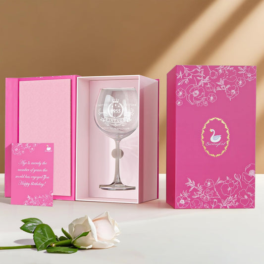 Copa de vino para regalo de cumpleaños para mujeres nacidas en 1955, con embalaje de lujo. Swanfort