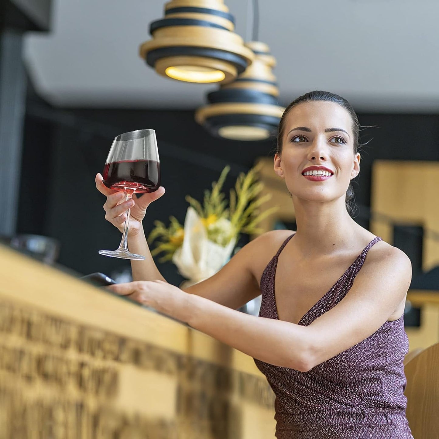 Juego de 3 copas de vino de cristal, elegantes de tallo largo sopladas a mano con base cóncava. IMPAGEL