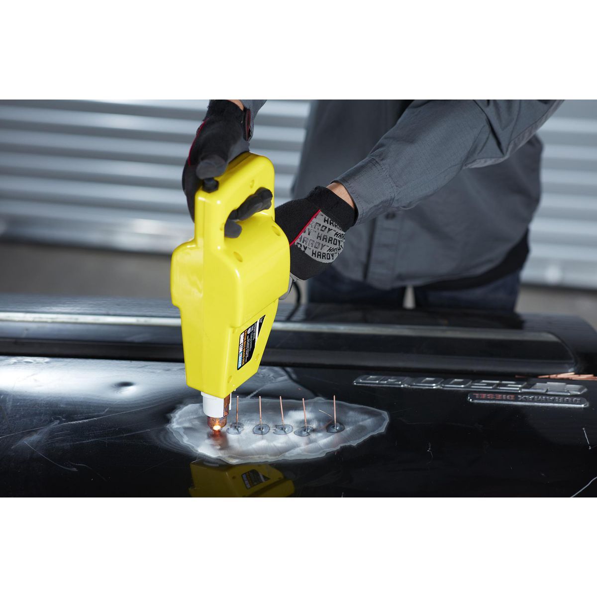 Kit de reparación de abolladuras con soldador de perno y martillo de extracción. Chicago Electric