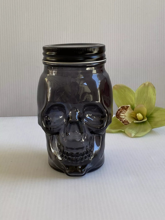 Frascos con tapa con forma de calavera de 545ml. 6 negros 6 transparentes. 12 en total